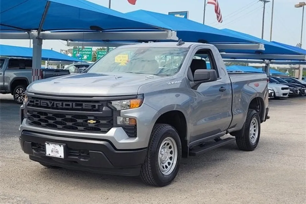 2025 Chevrolet Silverado 1500 photo 1