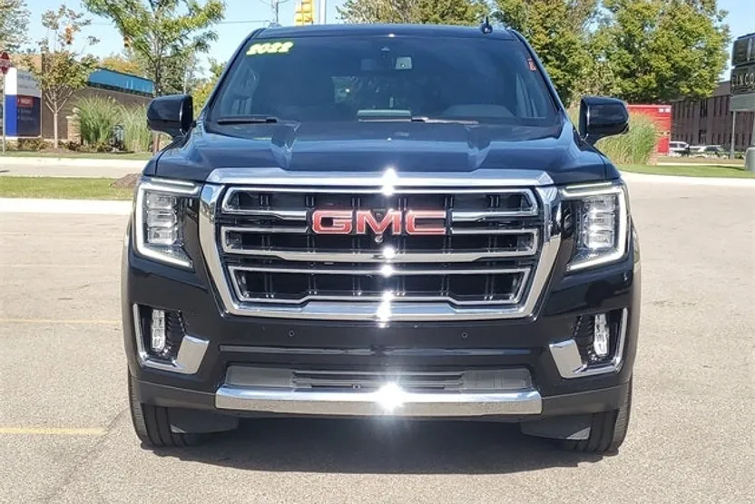 2022 Gmc Yukon XL SLT photo 1
