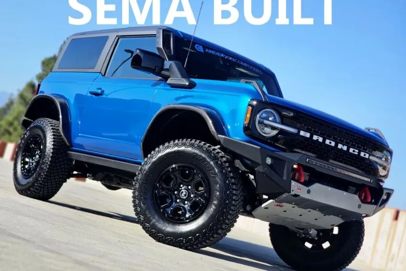 2021 Ford Bronco photo 1