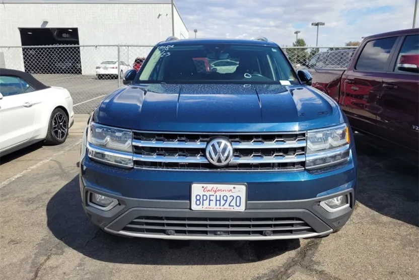 2019 Volkswagen Atlas SEL Premium photo 1