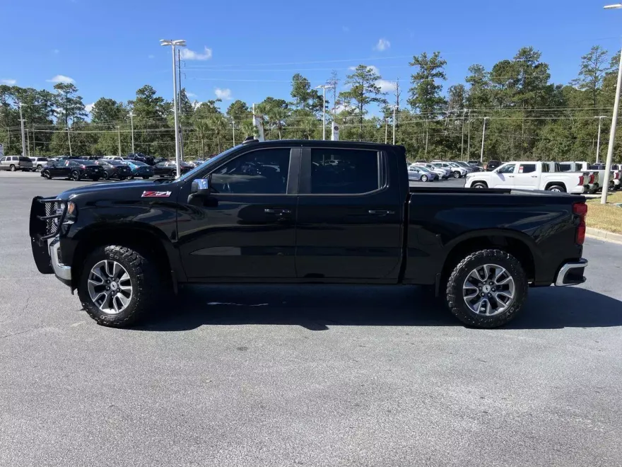 2019 Chevrolet Silverado 1500 LT photo 1