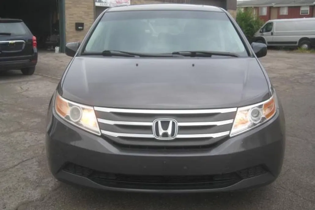 2013 Honda Odyssey EX-L photo 1