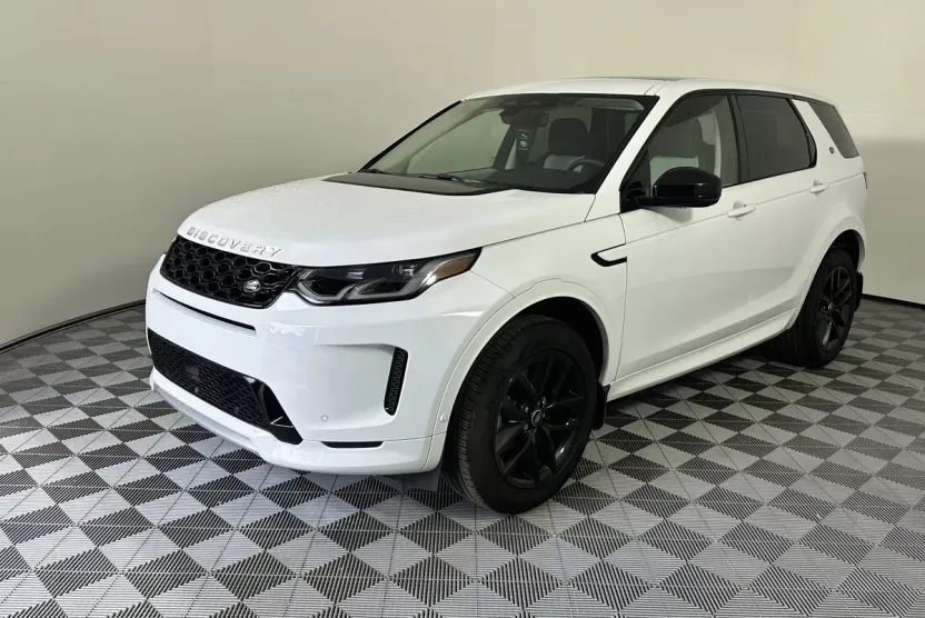 2024 Land Rover Discovery Sport S photo 1