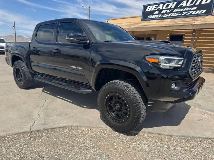 2023 Toyota Tacoma SR5 photo 1