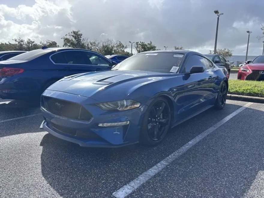 2022 Ford Mustang GT photo 1