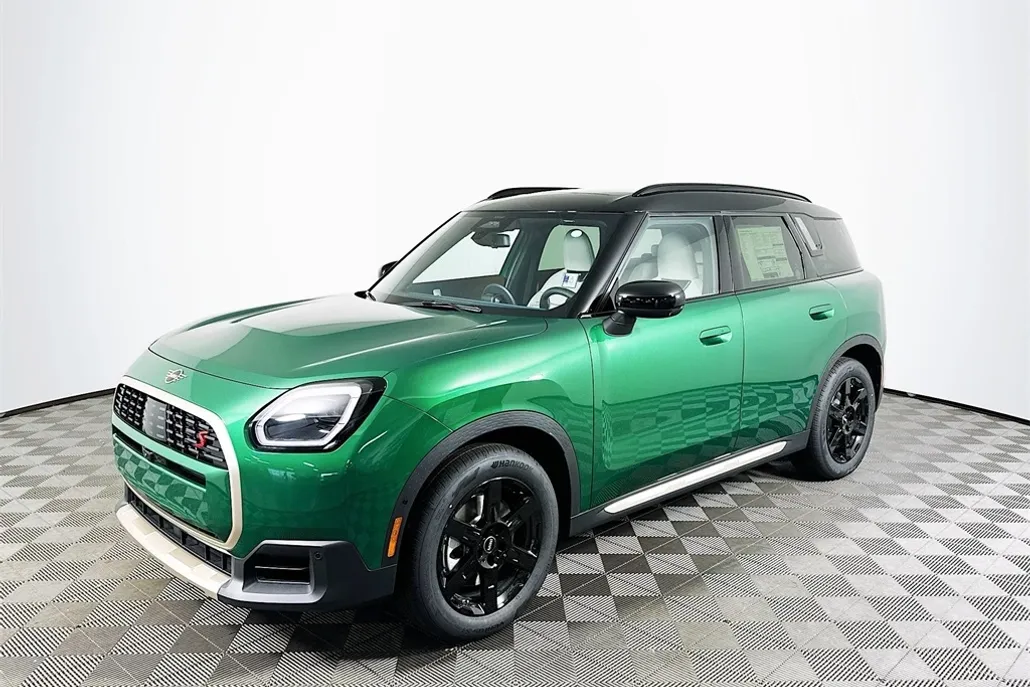 2026 Mini Countryman S ALL4 photo 1