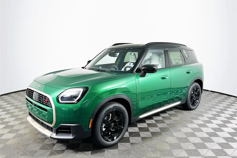 2026 Mini Countryman S ALL4 photo 1