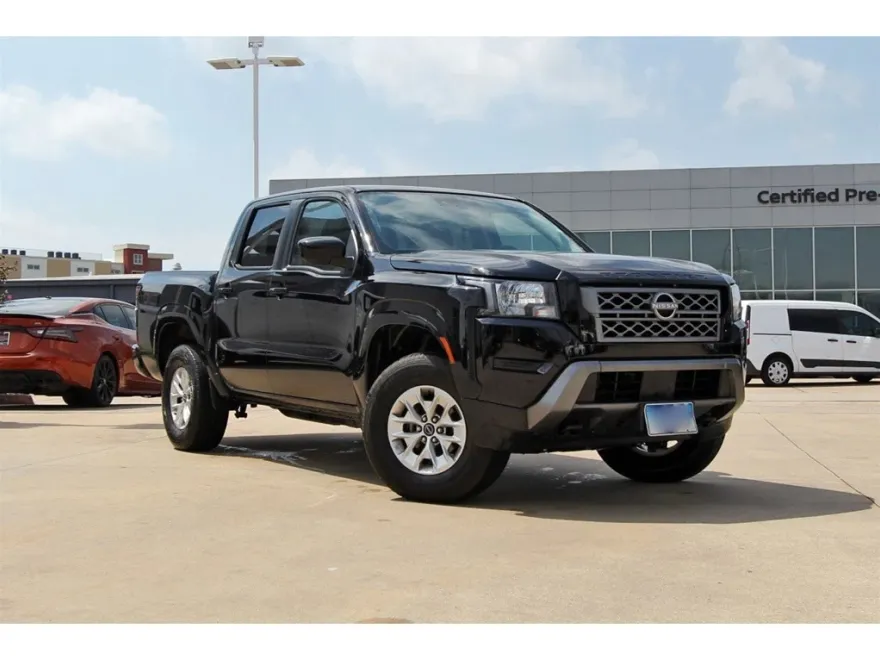 2024 Nissan Frontier SV photo 1
