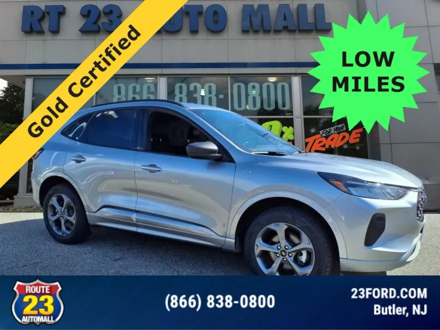 2024 Ford Escape ST-Line photo 1