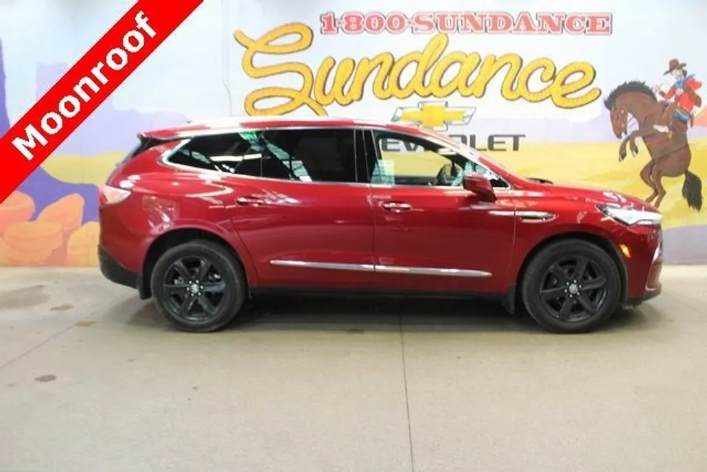 2023 Buick Enclave Essence photo 1