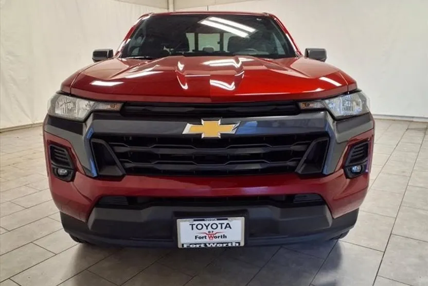 2023 Chevrolet Colorado LT photo 1