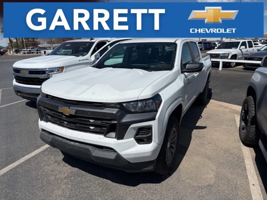 2023 Chevrolet Colorado LT photo 1