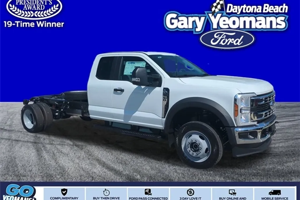 2025 Ford F-450 XL photo 1