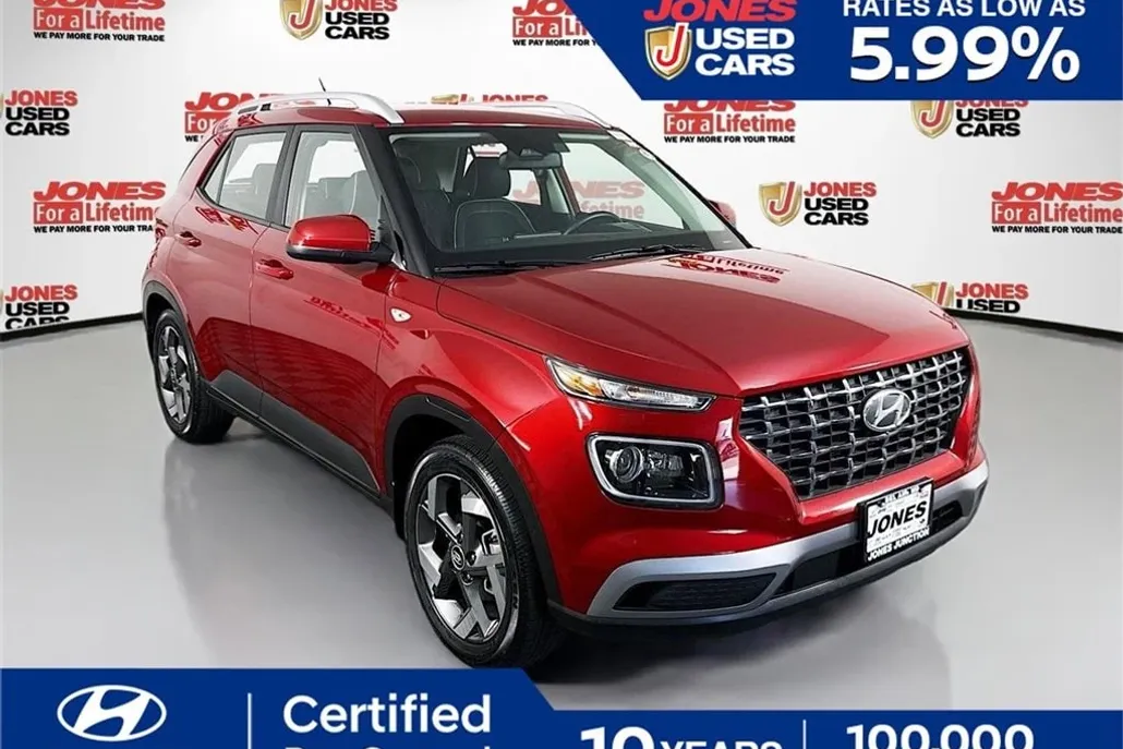 2024 Hyundai Venue Limited photo 1