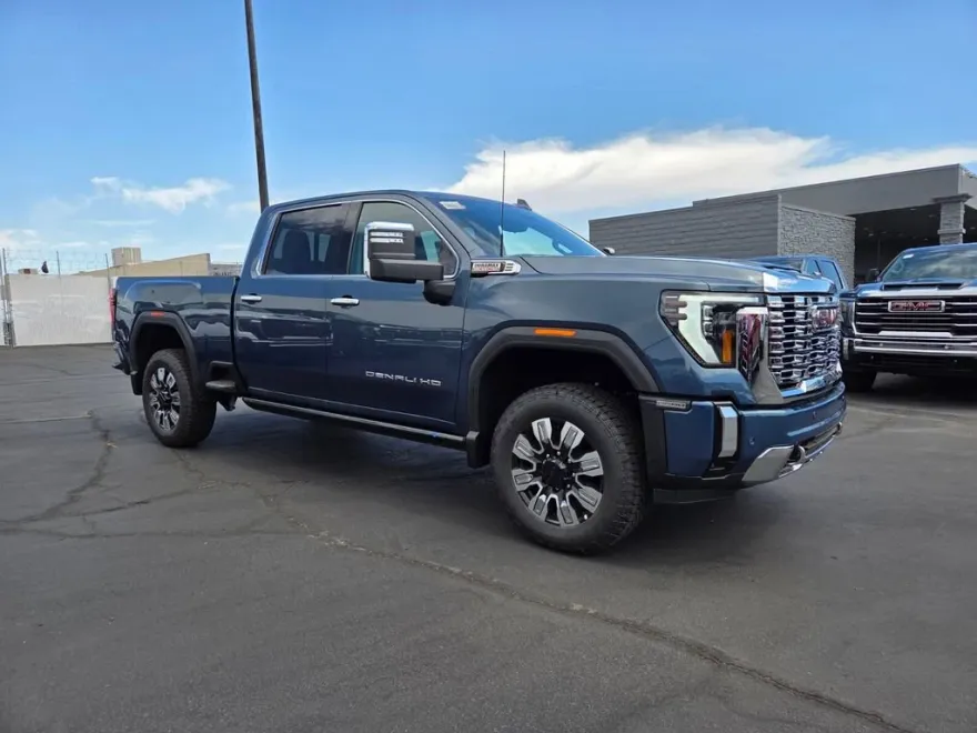 2025 Gmc Sierra 2500 HD Denali photo 1