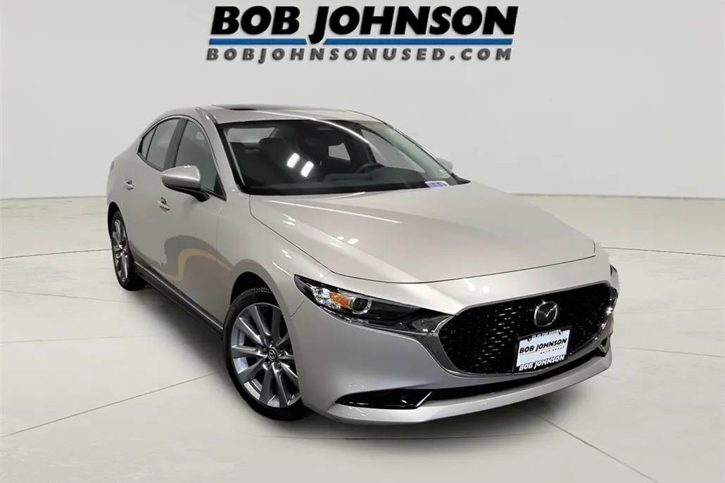 2025 Mazda Mazda3 2.5 s Preferred photo 1