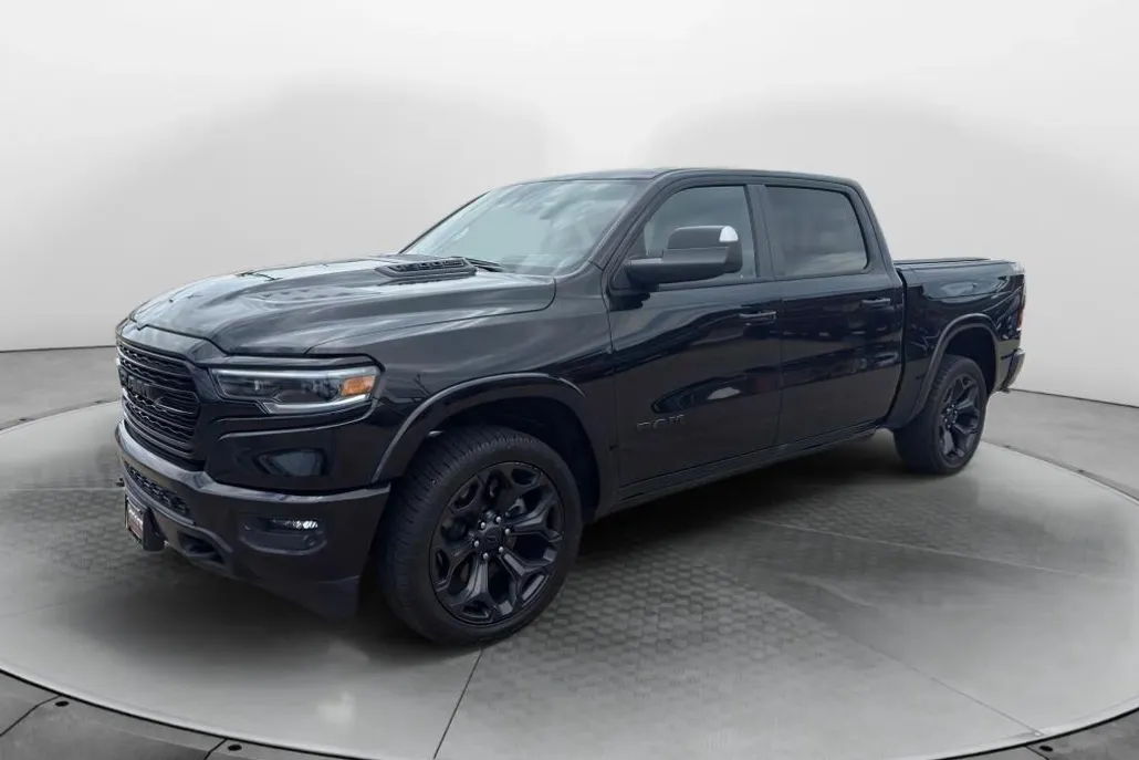 2023 Ram 1500 Limited photo 1