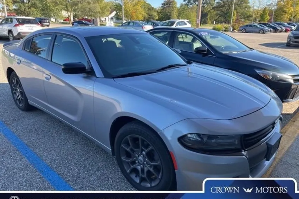 2018 Dodge Charger GT photo 1