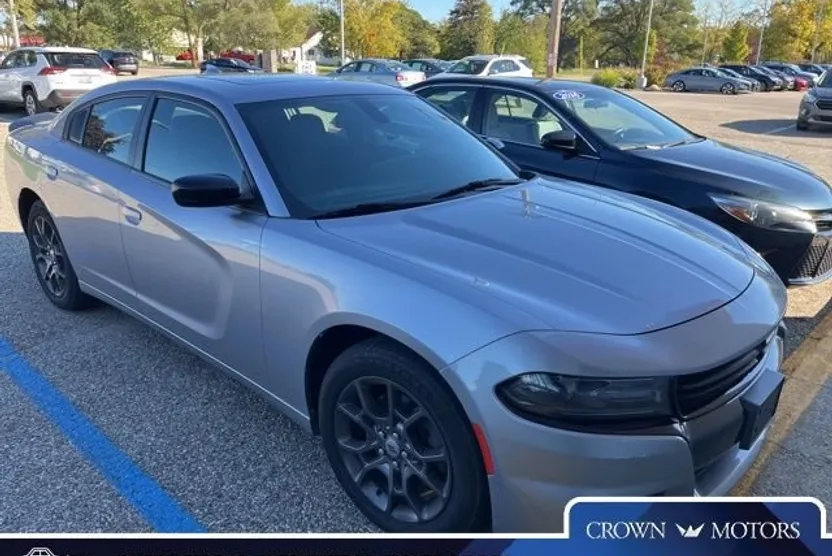 2018 Dodge Charger GT photo 1