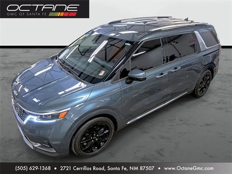 2022 Kia Carnival SX photo 1
