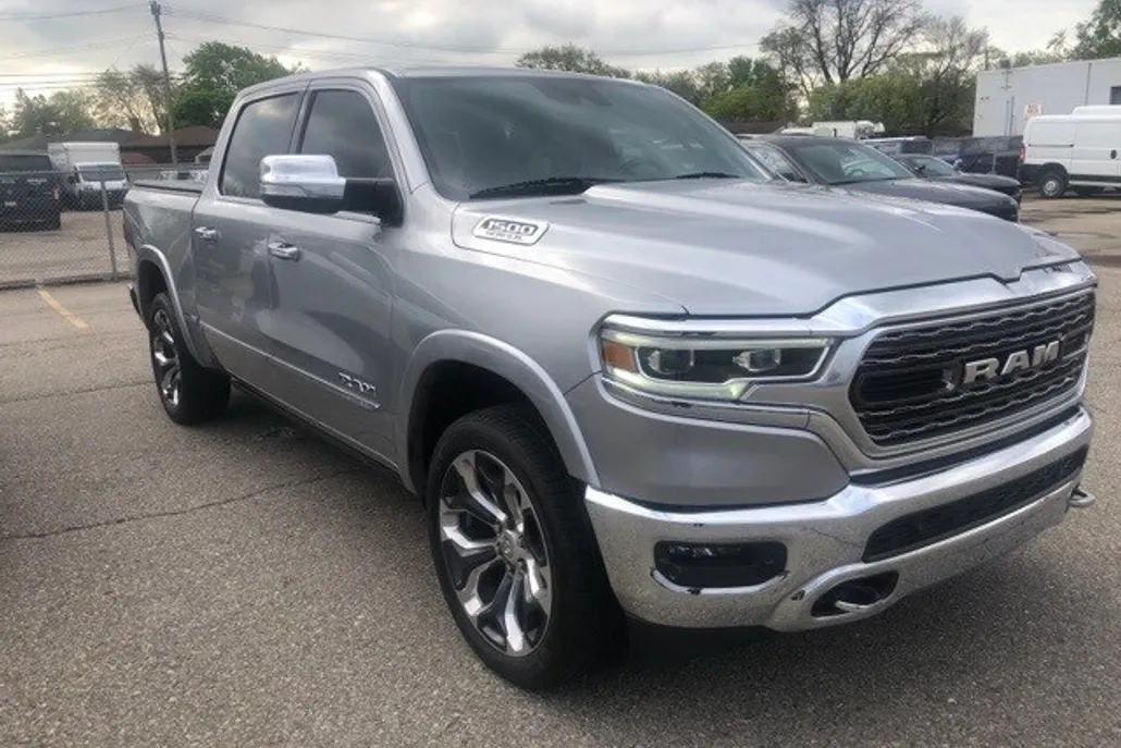2022 Ram 1500 Limited photo 1