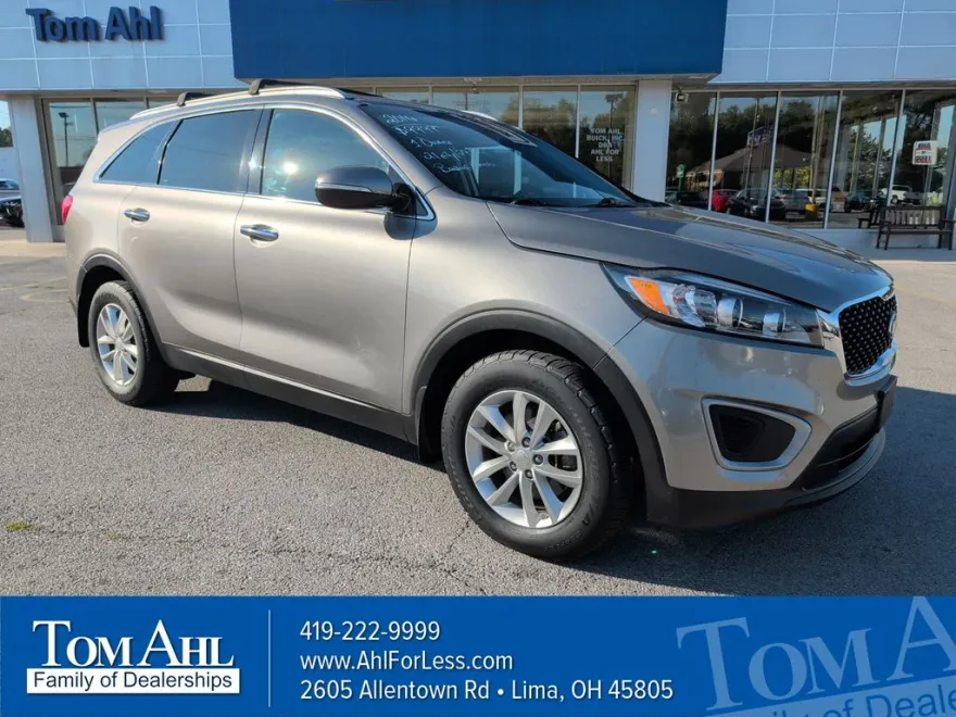 2016 Kia Sorento LX photo 1