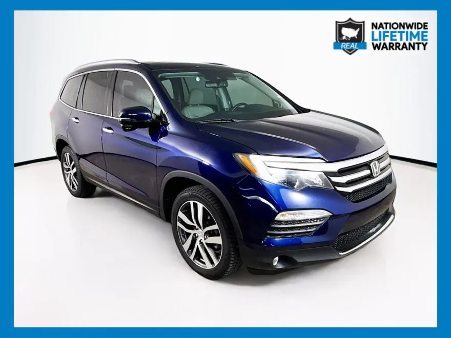 2016 Honda Pilot Touring photo 1