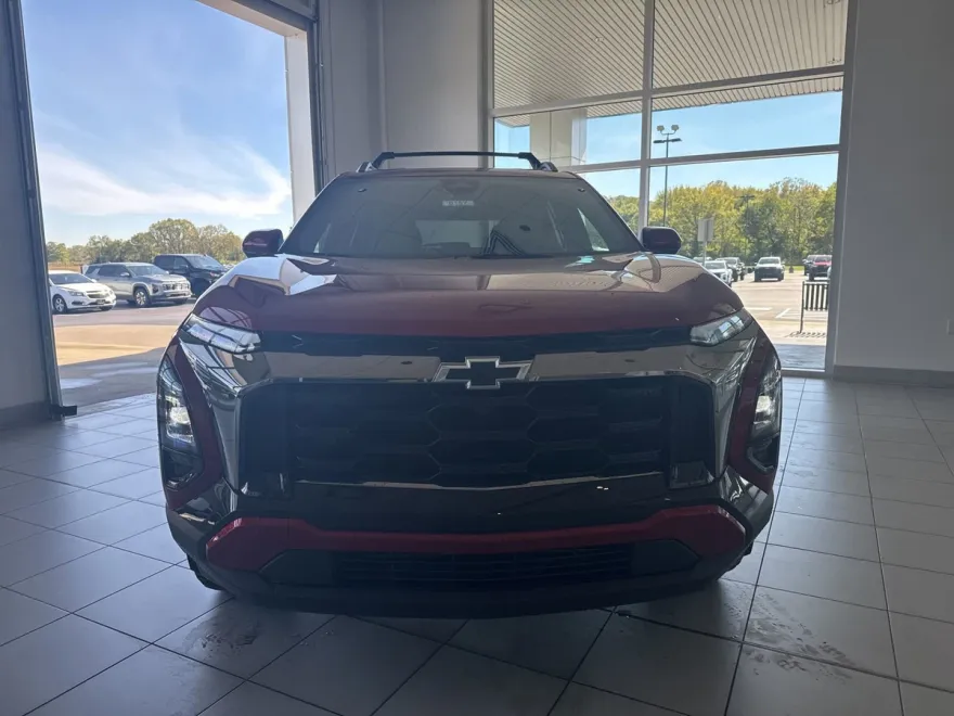2026 Chevrolet Equinox ACTIV photo 1