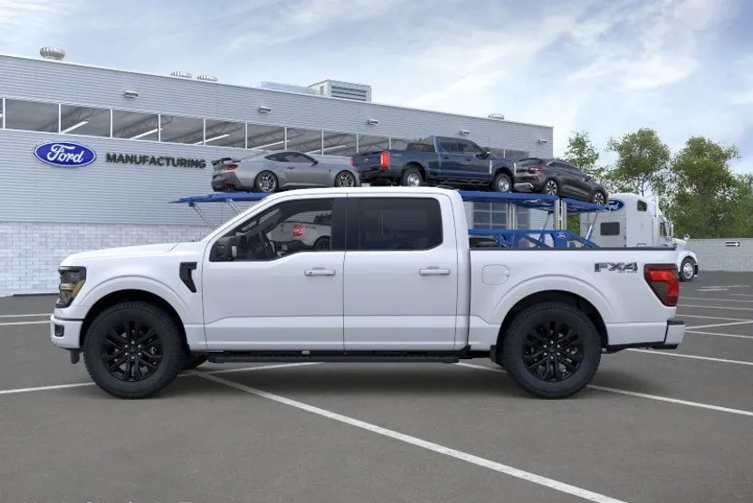 2025 Ford F-150 XLT photo 1