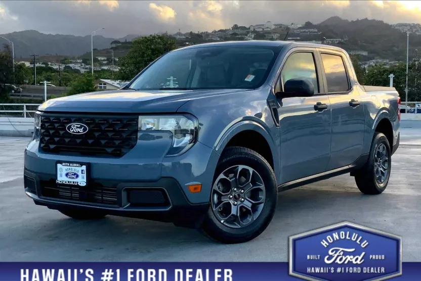 2025 Ford Maverick XLT photo 1