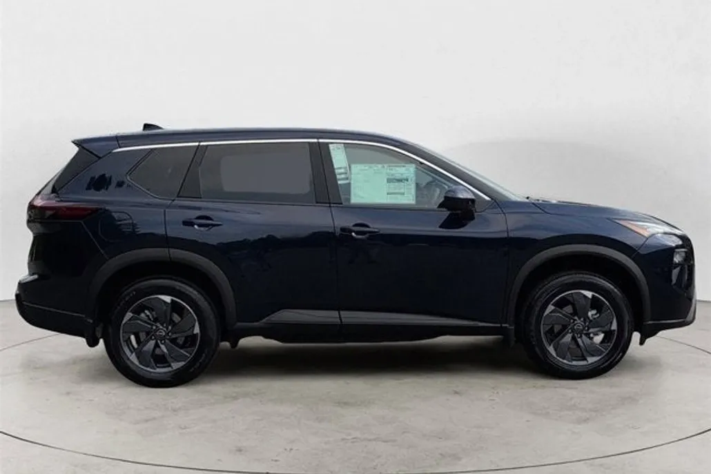 2026 Nissan Rogue SV photo 1