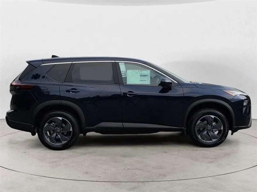 2026 Nissan Rogue SV photo 1