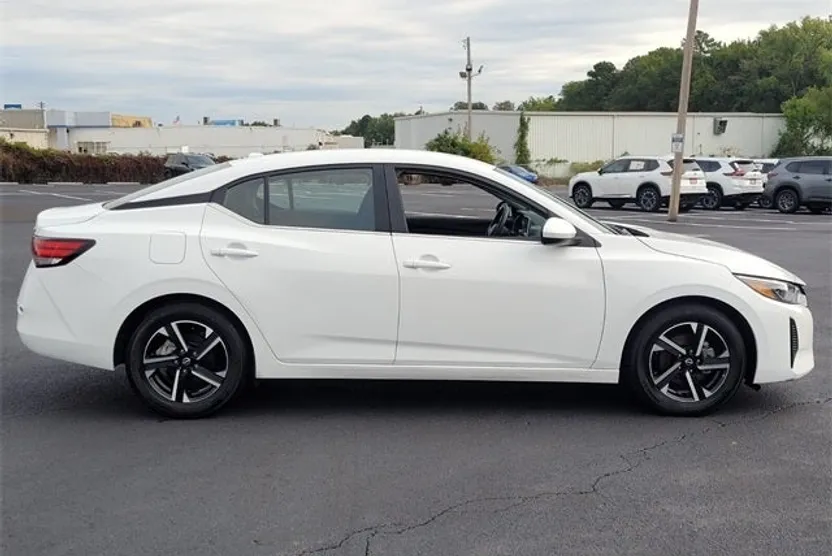 2024 Nissan Sentra SV photo 1