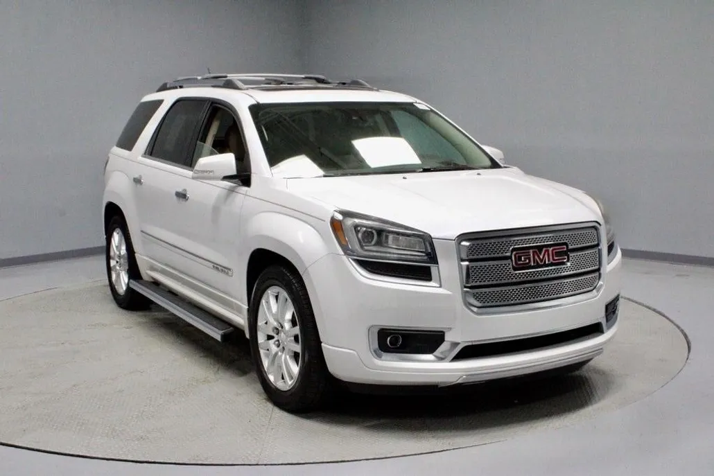 2016 Gmc Acadia Denali photo 1