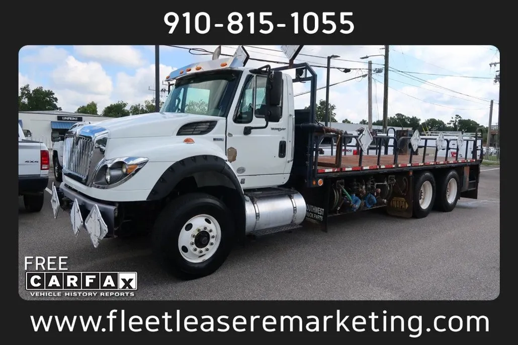 2014 International SF667 WorkStar 7600 photo 1