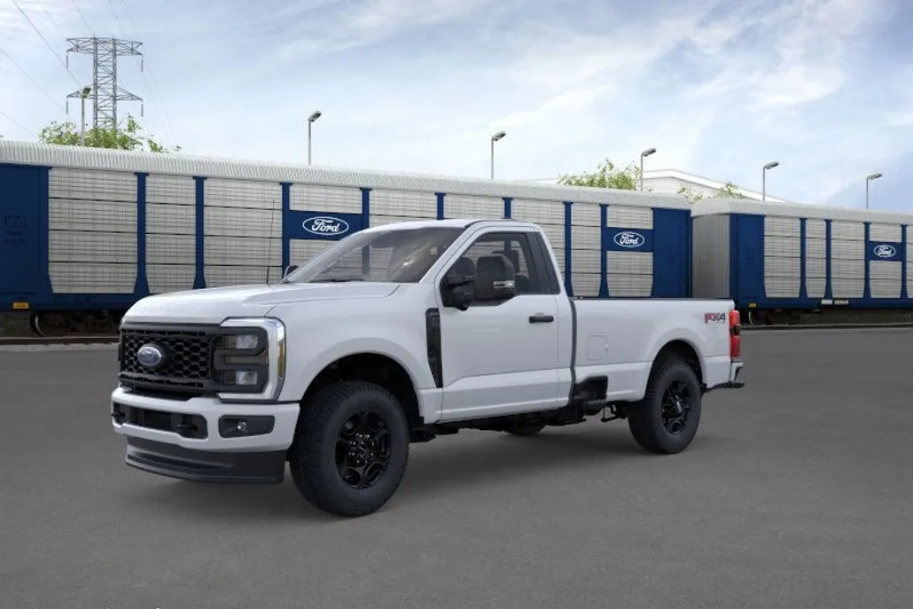 2025 Ford F-350 photo 1