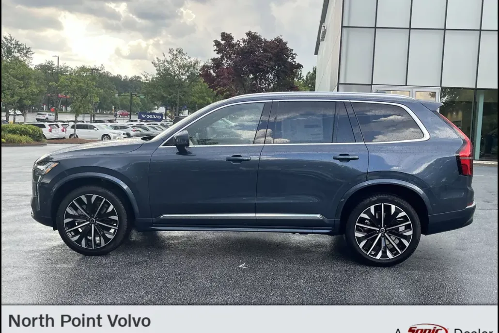 2026 Volvo XC90 Plus photo 1