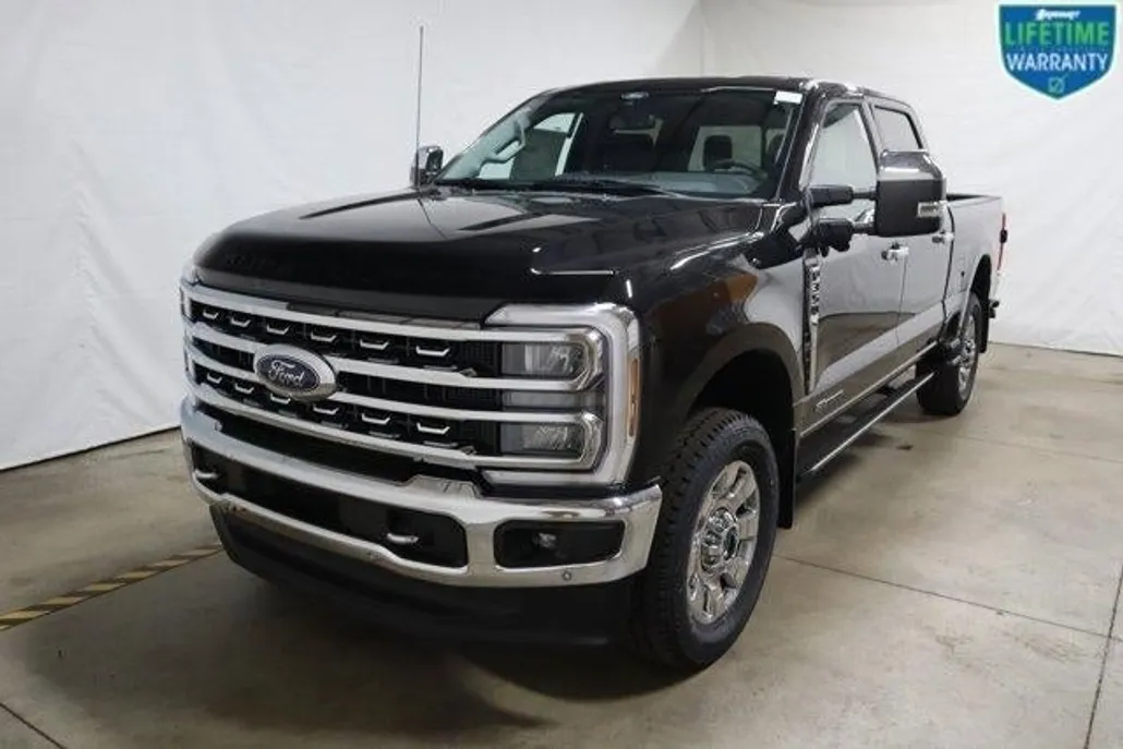 2024 Ford F-350 Lariat photo 1
