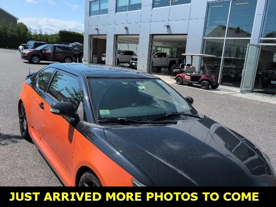 2015 Scion tC photo 1