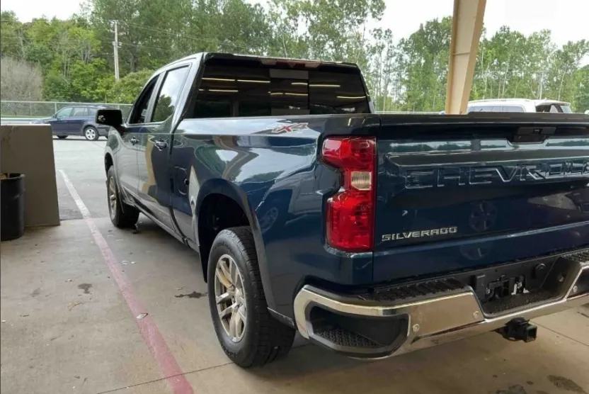 2021 Chevrolet Silverado 1500 photo 1