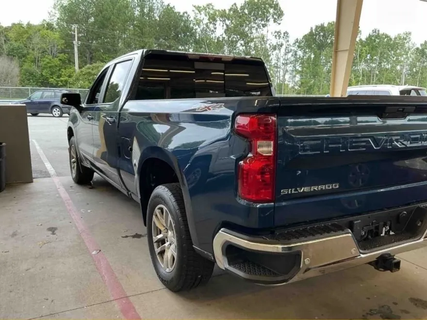 2021 Chevrolet Silverado 1500 photo 1