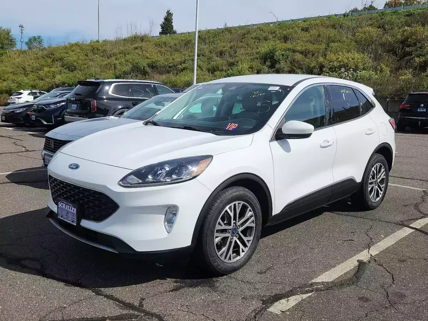 2022 Ford Escape SEL photo 1