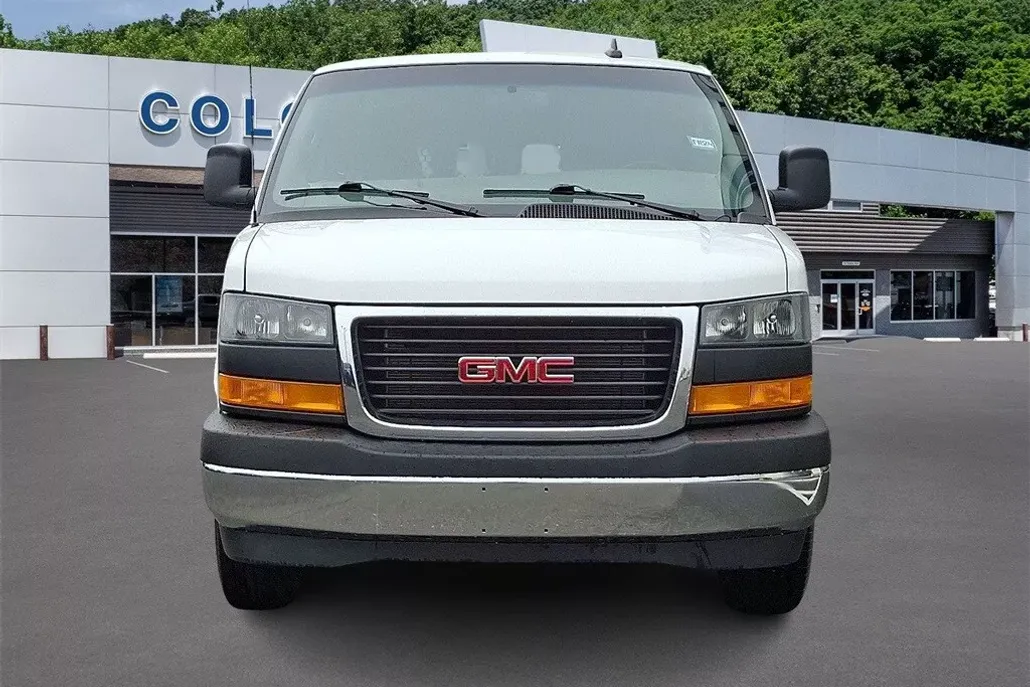 2023 Gmc Savana 2500 Cargo photo 1