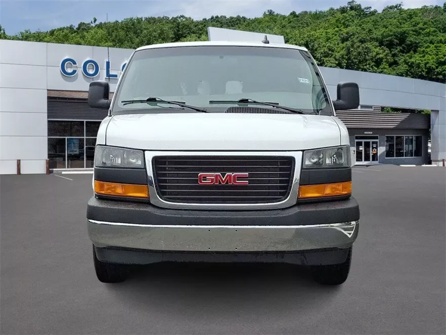 2023 Gmc Savana 2500 Cargo photo 1