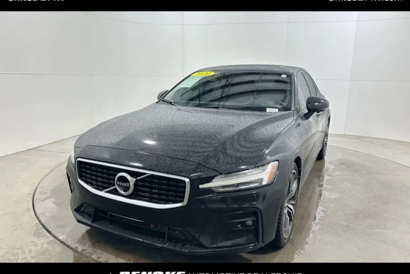 2020 Volvo S60 T6 R-Design photo 1