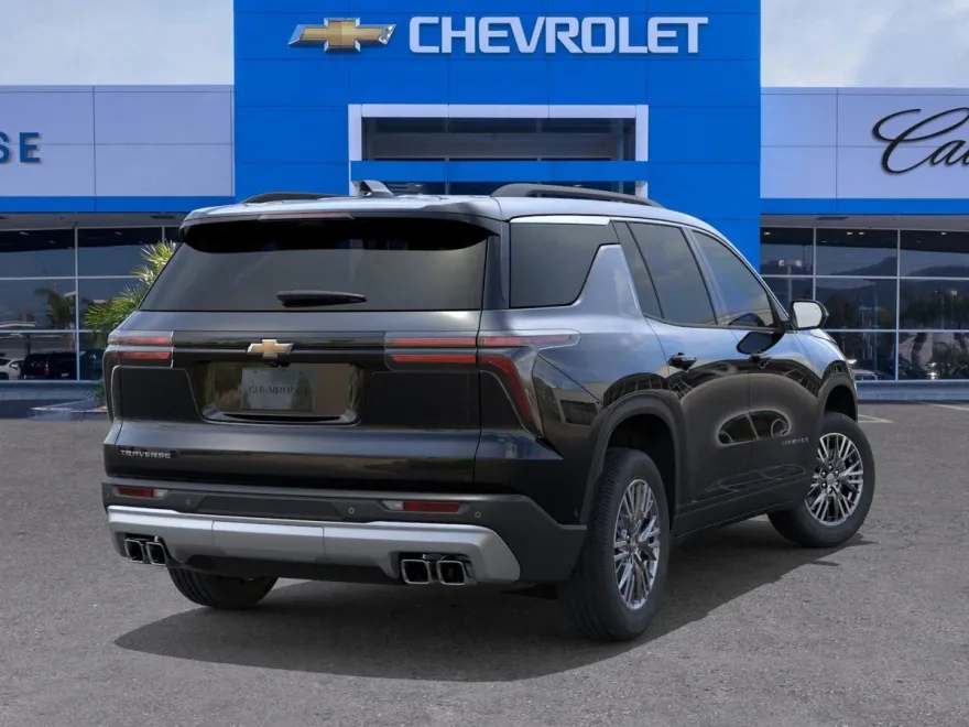 2026 Chevrolet Traverse photo 1