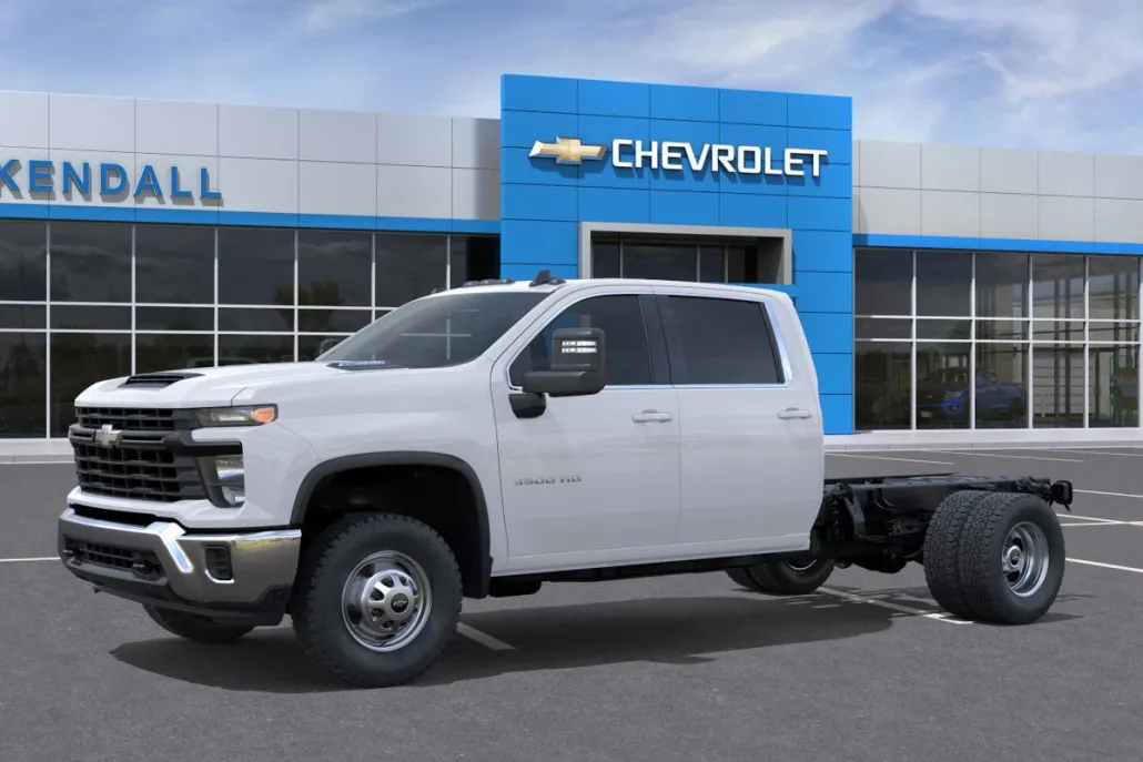 2025 Chevrolet Silverado 3500HD Work Truck photo 1