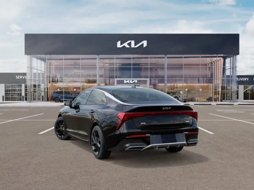 2026 Kia K5 GT-Line photo 1