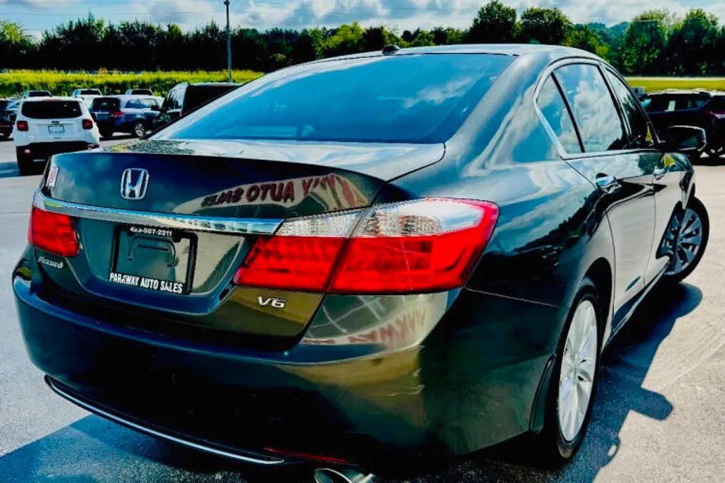 2013 Honda Accord EX-L V6 photo 1