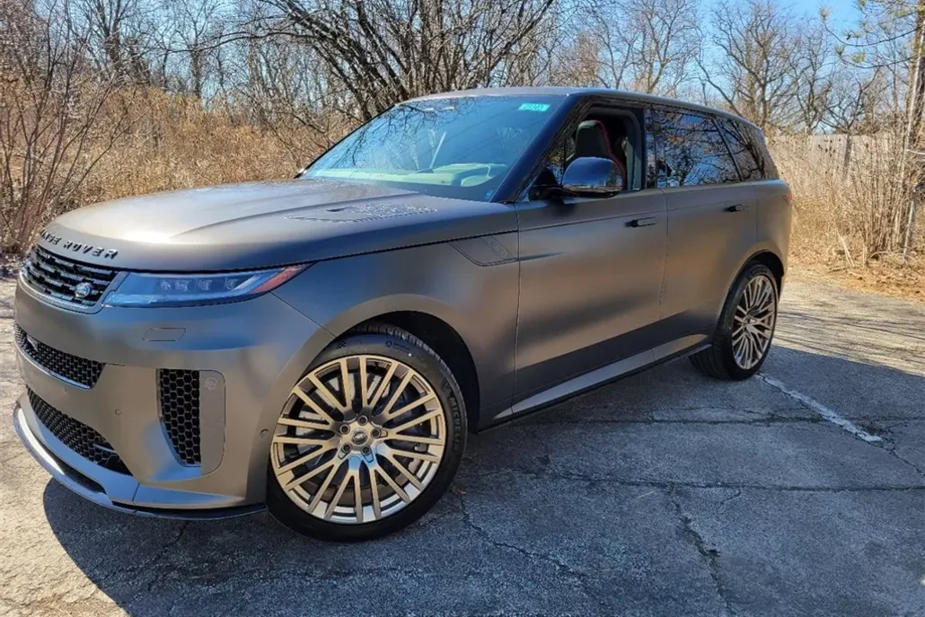 2025 Land Rover Range Rover Sport photo 1